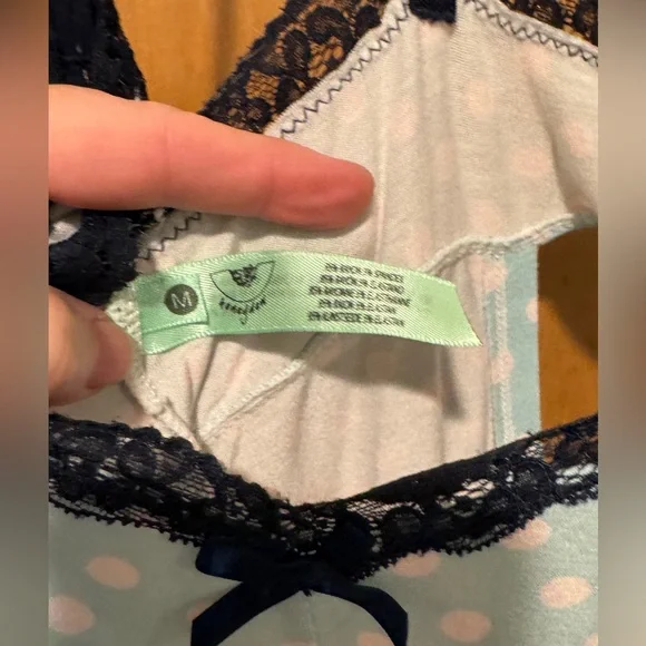 💃Super cute - Like Brand New - Only wore 1X SIZE MED - Picture 4 of 5